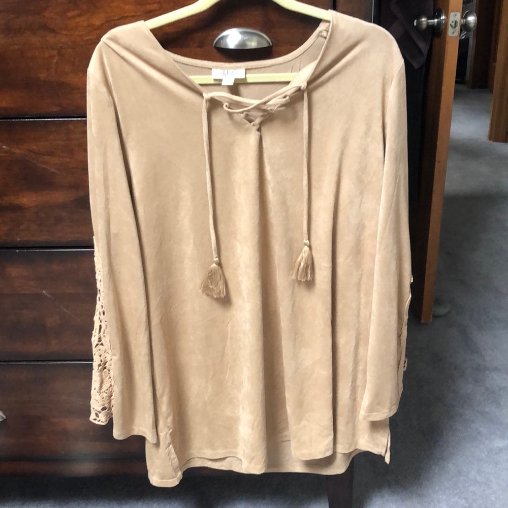 Style & Co faux suede top xl never worn